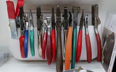 Repair tools