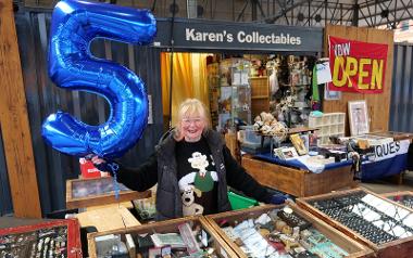 Karen's Collectables stall