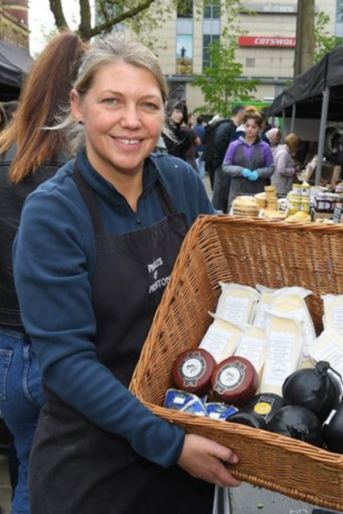 Nikki on the Flag Market